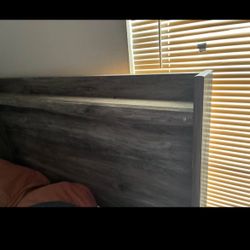 FULL SIZE BED HEADBOARD 