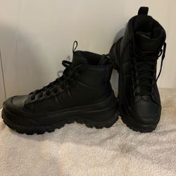 Women’s Nike Boot