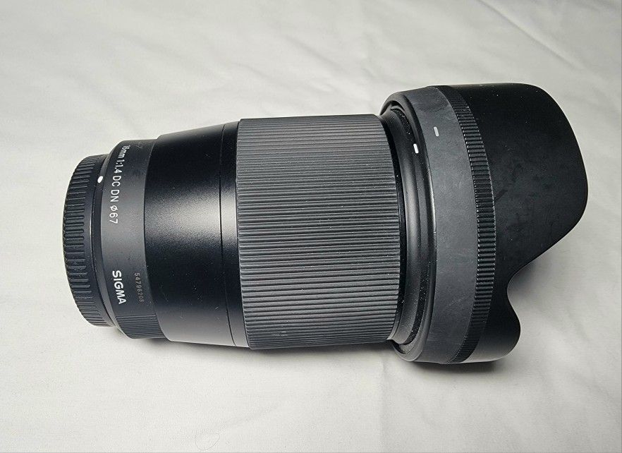 Sigma 16mm F/1.4 DC DN Contemporary Lens for Micro Four Thirds