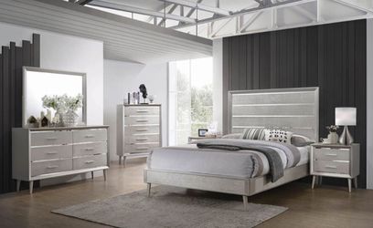 4-PCS Queen Size Bedroom Set in Offer