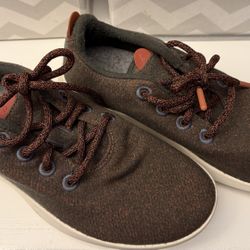 Women‘s Allbirds Size 9