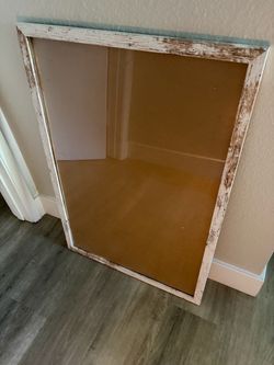 20x30 Frame - Distressed White Wood Style