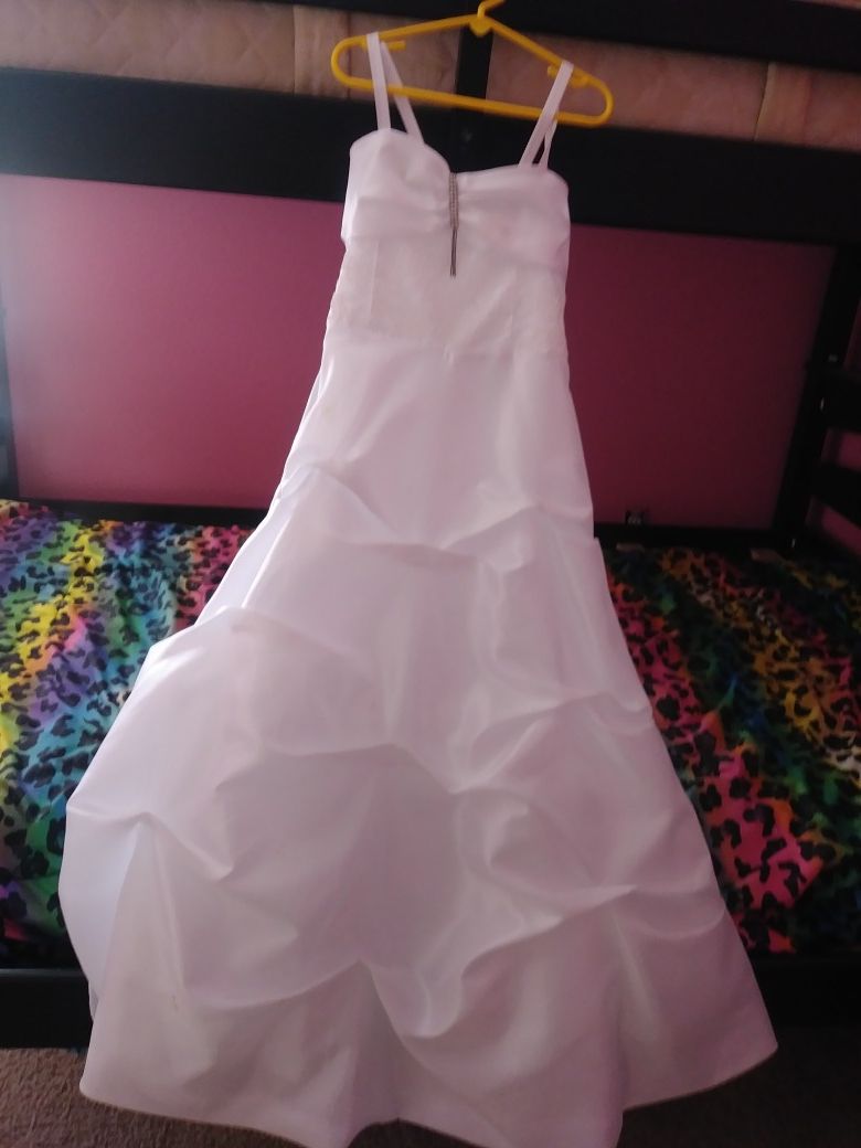 Fancy white dress. Girls size 10