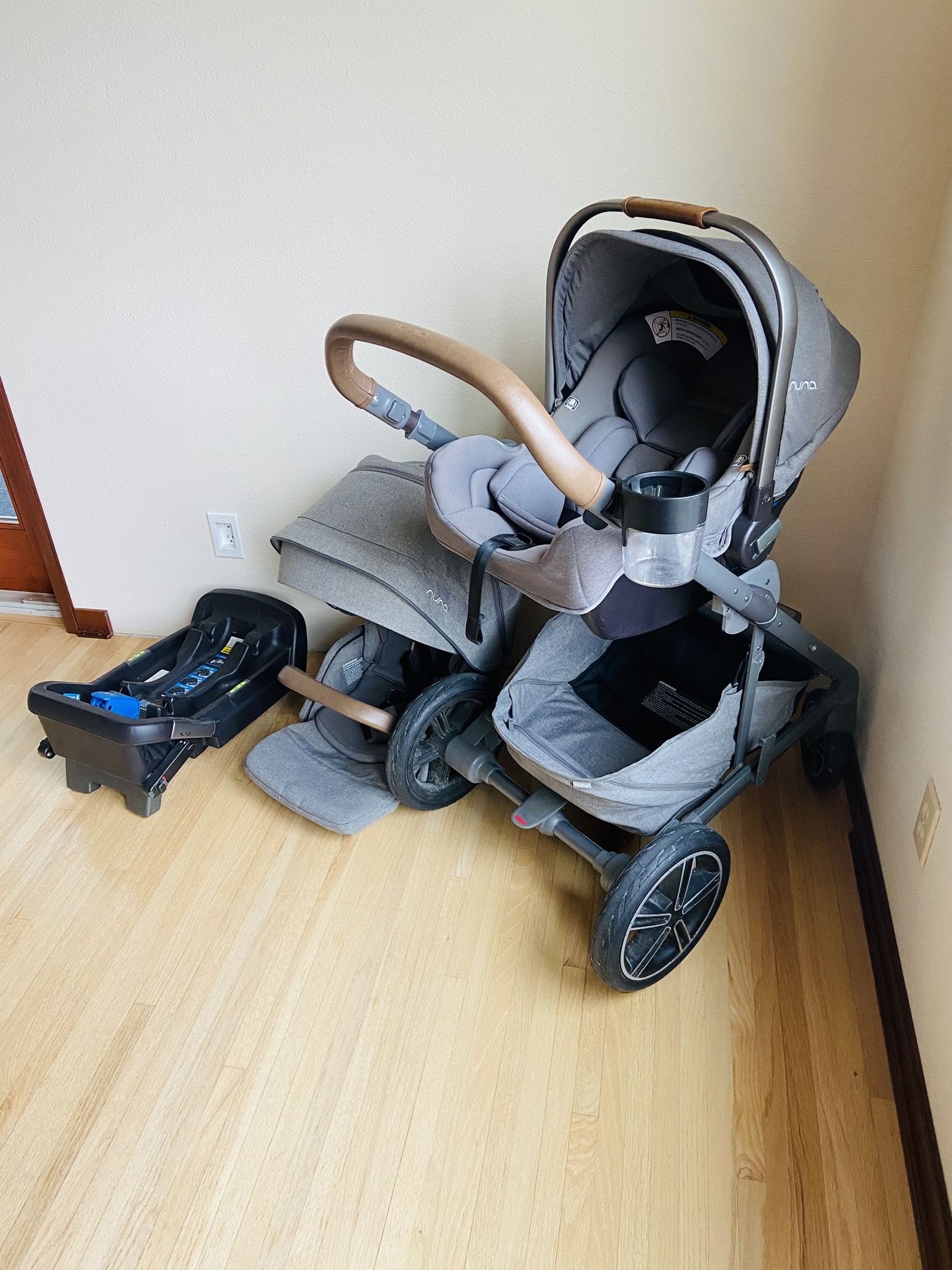 Nuna Mixx Stroller And Car Seat