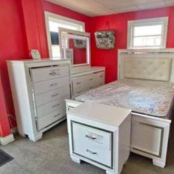 Elegant White Upholstered Bedroom Set – Perfect for a Cozy Retreat! 🛋️ Visit us at BetterHomeFurnitures.com for More Exclusive Deals!