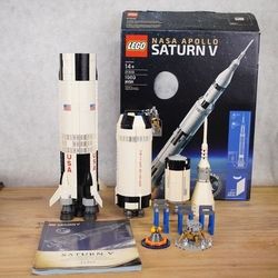 LEGO NASA Apollo Saturn