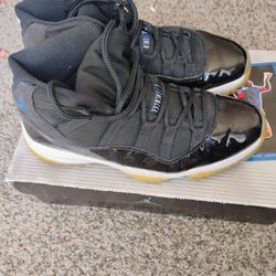 Jordan Retro 11 Space Jam Unworn 