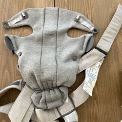 Baby Björn Carrier