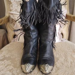 Size 7 Dingo Western Ladies Black Fringed Boots W. Silver toe & Heel