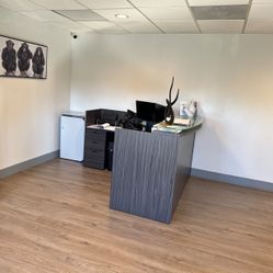 L Desk Reception Desk With Glass Top , Several Colors