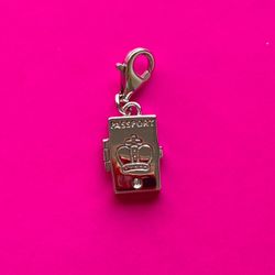 Pandora Passport Charm
