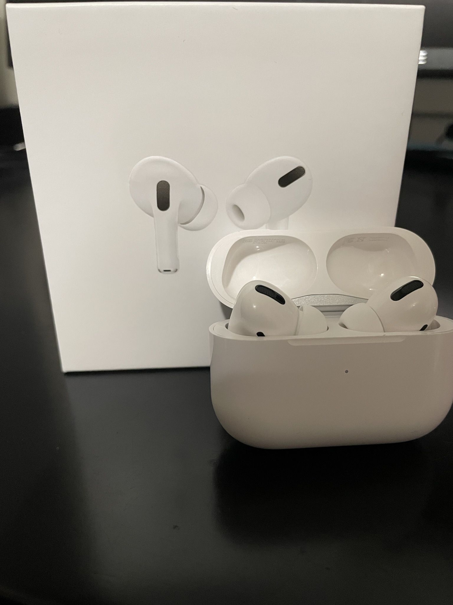 *Brand New* Apple AirPods Pro 1st Generation with MagSafe Wireless Charging Case