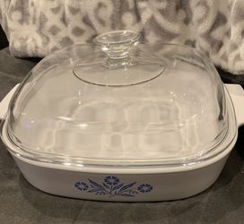 CorningWare Casserole Dish With Lid