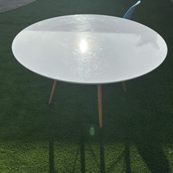 Eiffel Tower Table And Chairs 