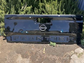 2023-2026 NISSAN FRONTIER TAILGATE