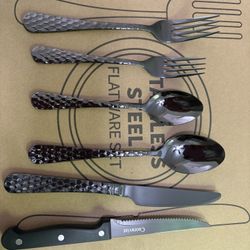 Flatware Set 