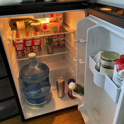 Mini fridge (no freezer) for Sale in San Jose, CA - OfferUp