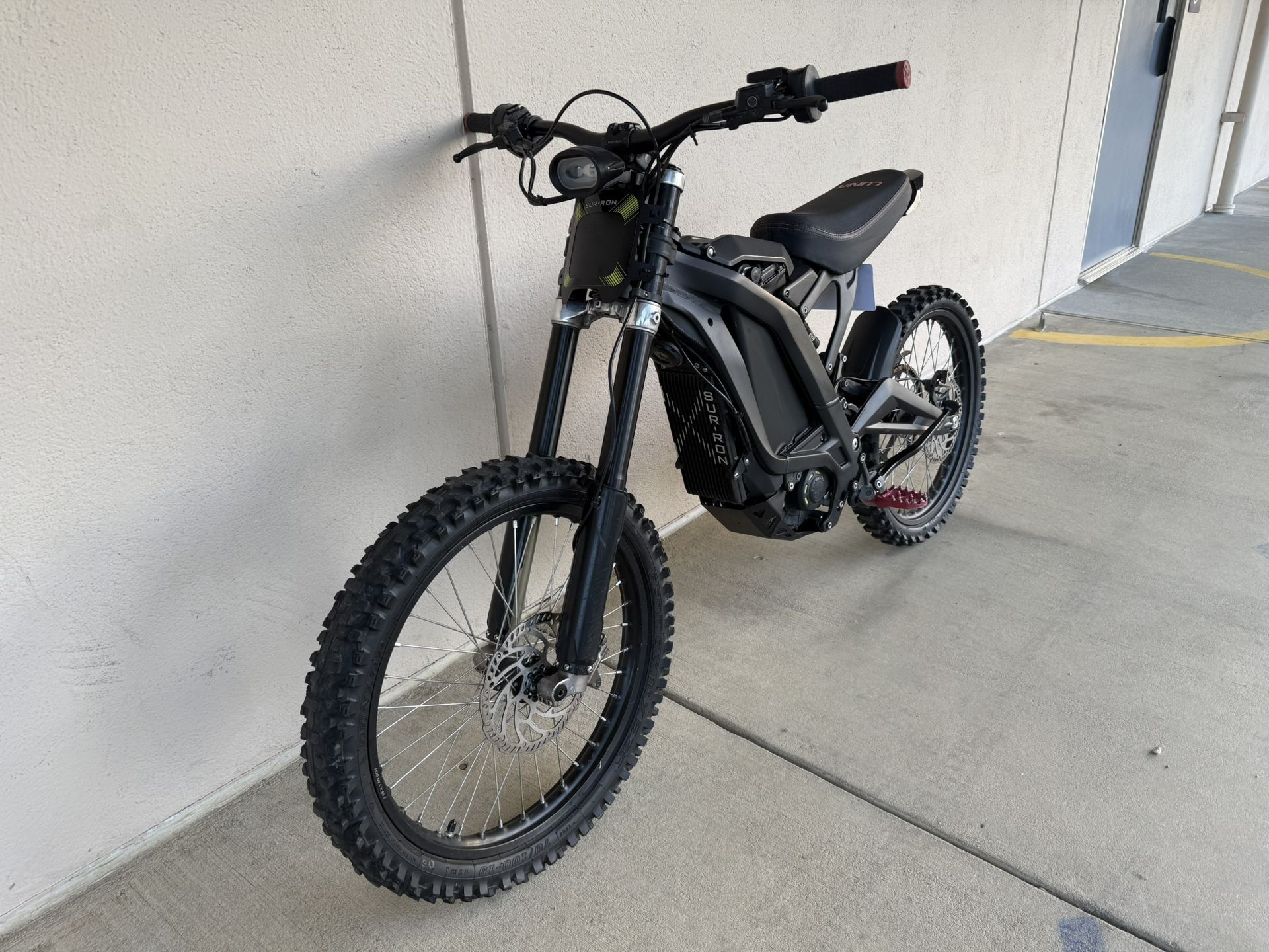 2023 Surron LBX Light Bee x