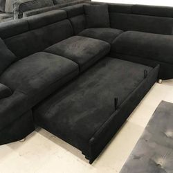 Foreman Sectional Sofa with Pull-out Sleeper