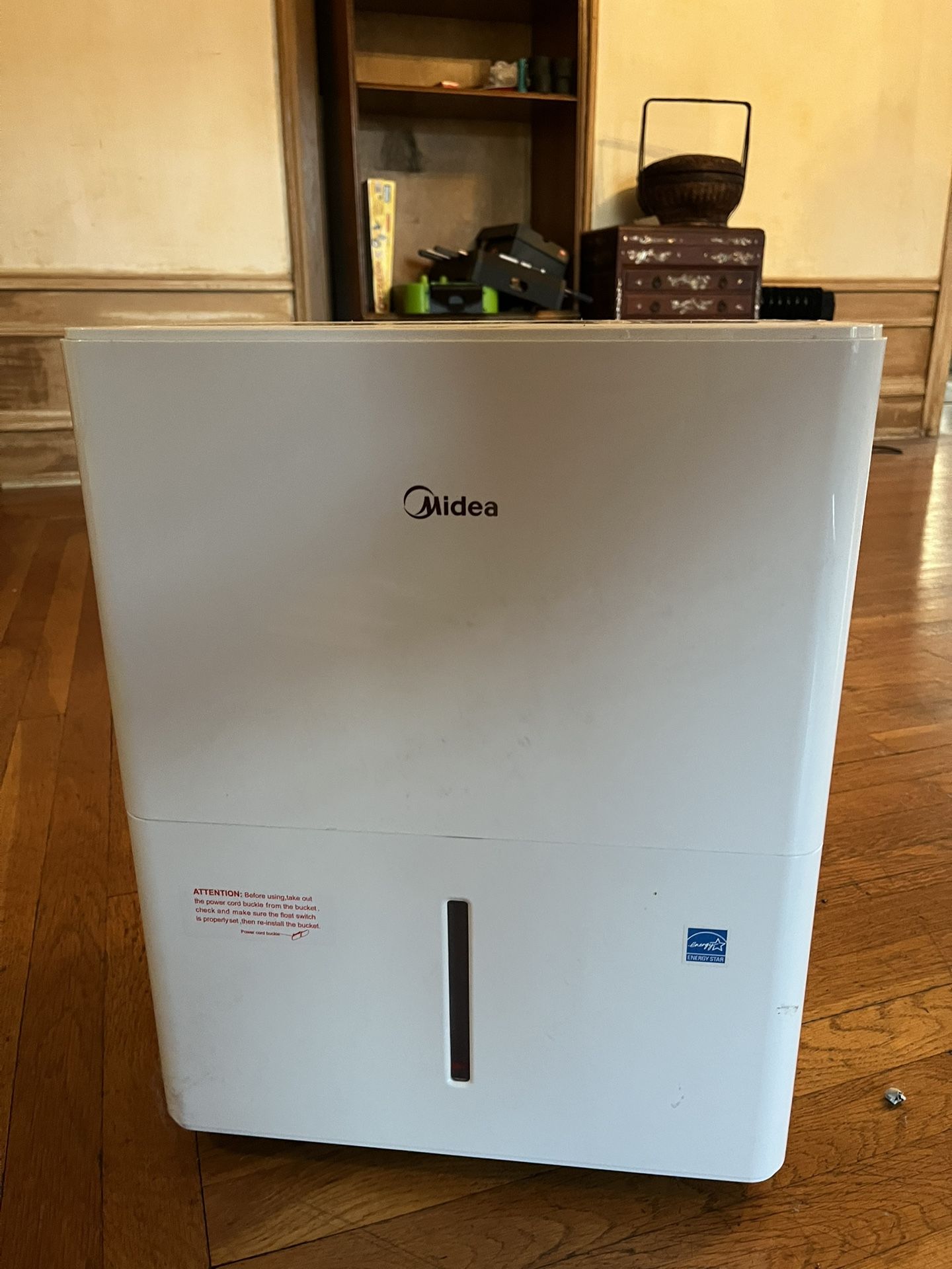 Midea Dehumidifier