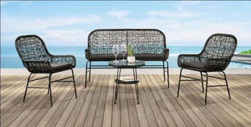 Brand New Black 4pc Outdoor Patiio Set