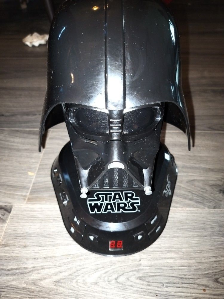 Star Wars Darth Vader AM/FM Boombox CD Player