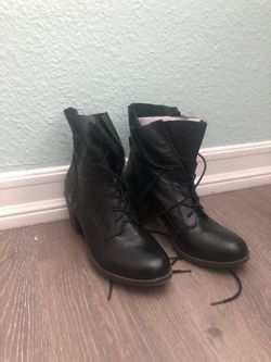 Leather lace up boots