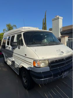 1995 Dodge Ram Van