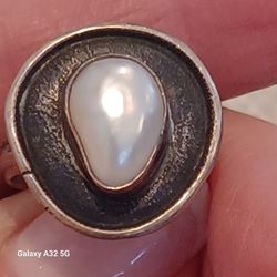 Vtg.Abstract Retro Sterling Silver Saltwater Genuine Pearl Ring- Sz5
