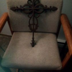 Vintage 5lb Metal Cross 