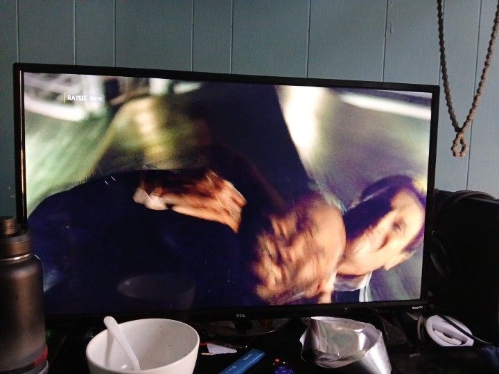 32 Inch Roku TV Television