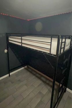 Bunk bed