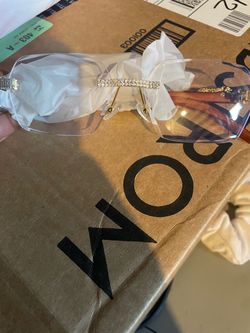 Jaguar glasses brown white and gold