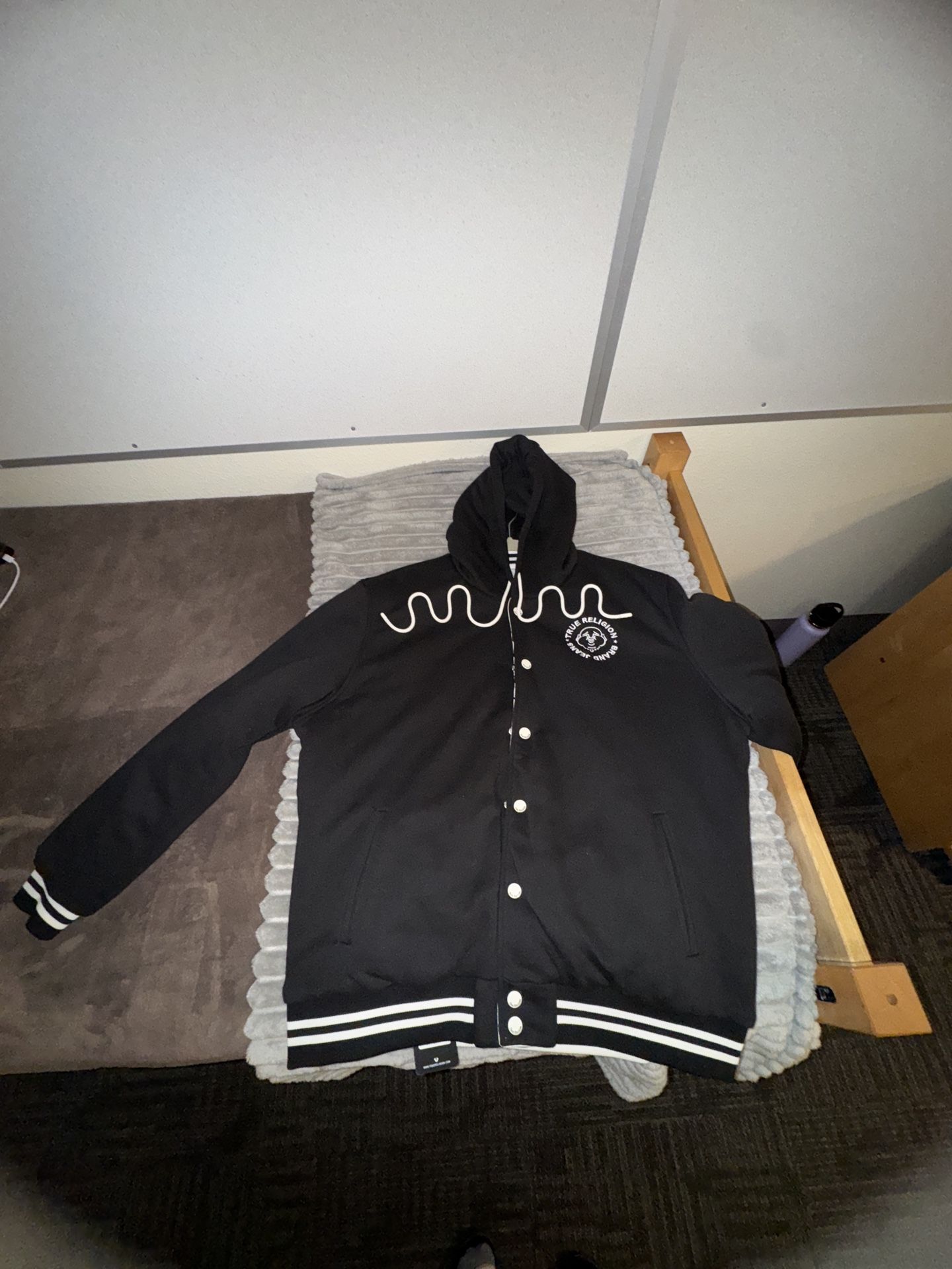 “XL” True Religion Reversible Bomber Jacket (Black & White) 