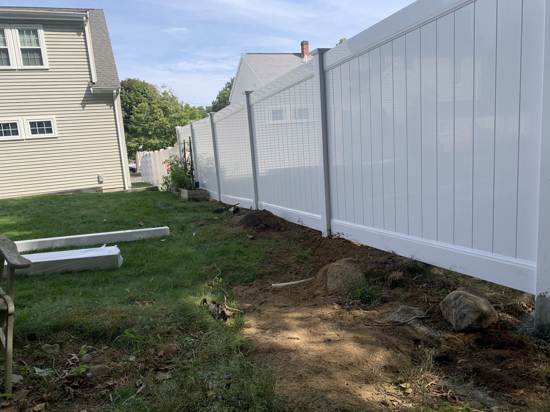 Vinyl Fence & Aluminum Fence
