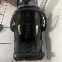 Evenflo Carseat