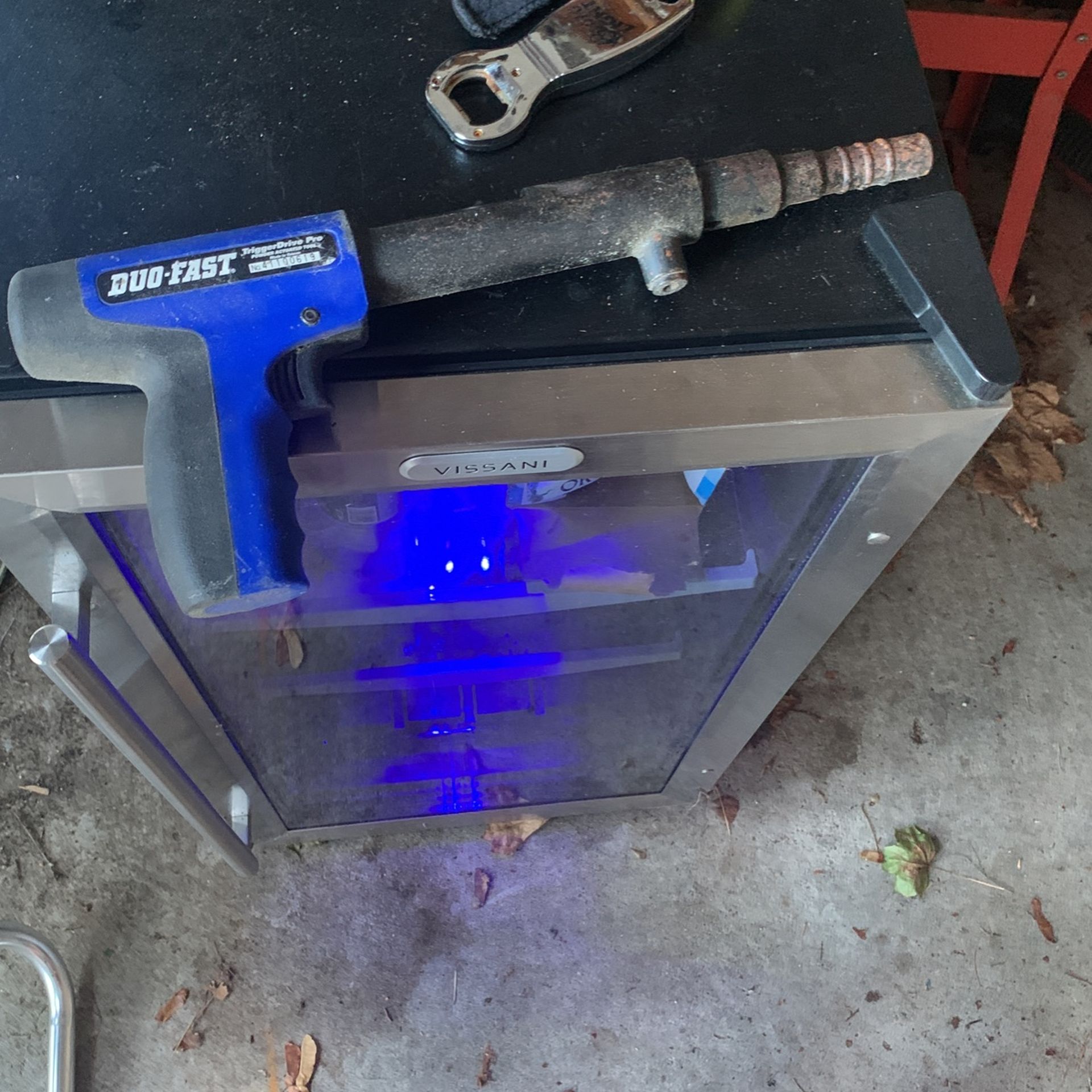 DuoFast Concrete/steel Aactuated Nail Gun