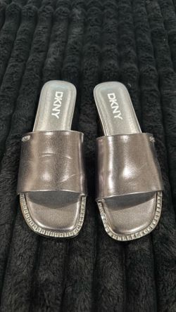 DKNY sandal