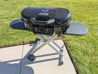 Coleman 9903 Portable Gas grill *Excellent condition*