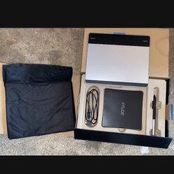 Wacom Intuos Creative Pen Tablet — Complete Set w/ Pen, USB Cable & Carry Bag