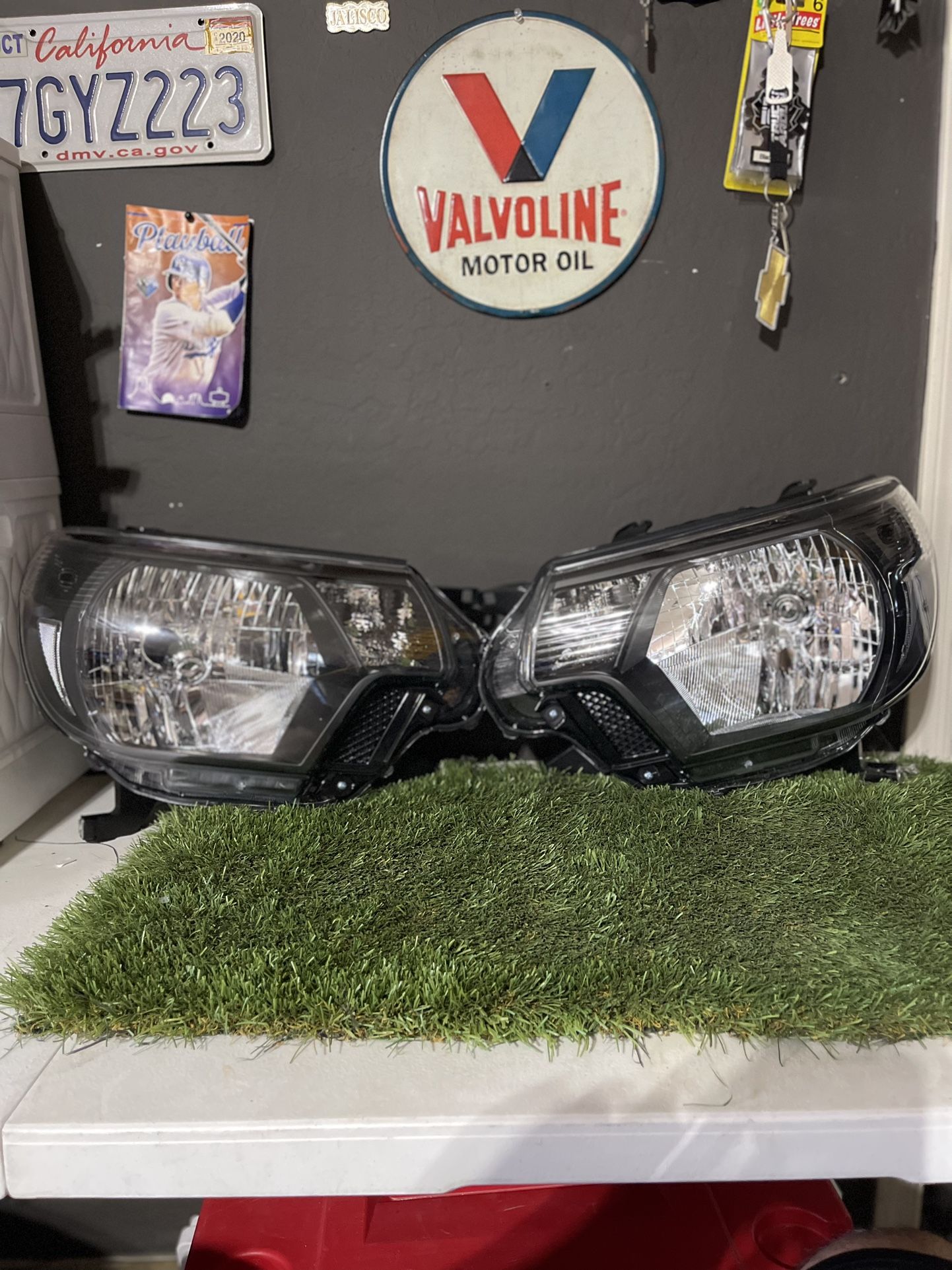 Toyota Tacoma Headlights