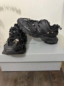 Balenciaga tracks. NO LED