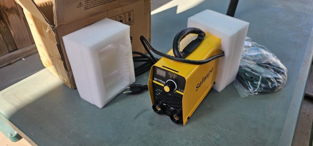 Stick Welder: ARC Welding Machine 110V M