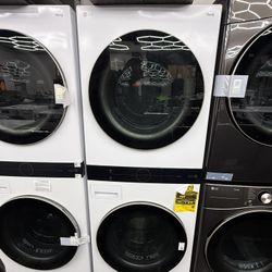 Brand new LG WashTower Stacked SMART Laundry Center 4.5 Cu.Ft. Front Load Washer & 7.4 Cu.Ft. Electric Dryer in White