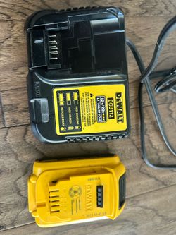 DeWalt 20V Max Cordless Impact Driver Kit - Includes Batteries & Charger