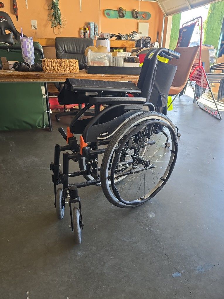light weight wheelchair