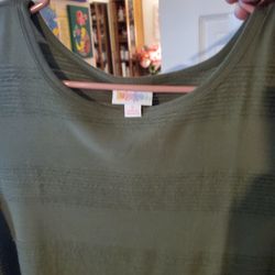 🫒 Olive Green 👗 Size Sm. $5.00