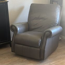 Comfortable Leather Recliner 