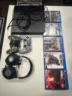 PS4 Console Bundle with Games and Controllers