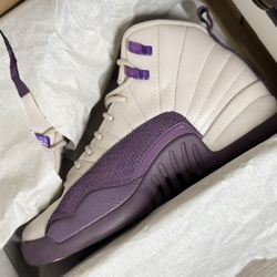Jordan 12 Retro Desert Sand GS Size 6Y